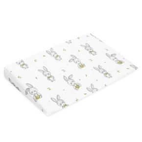 Mušelínový potah na kojenecký polštář-klín New Baby STANDARD 59x37cm bunny Multicolor 